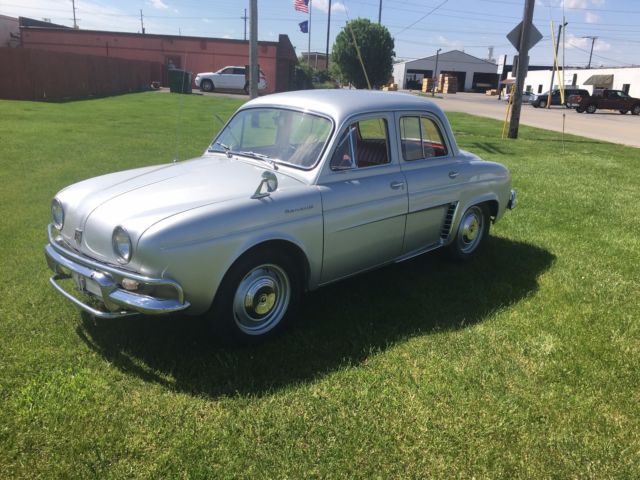 1961 Renault DAUPHINE - photo 2
