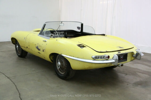 1961 Jaguar XK Roadster Flat floor/External Bonnet locks - photo 6
