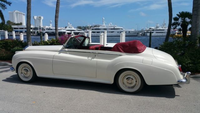 1961 Rolls Royce Cloud Completely Restored. Basically A New Car Inside And Out. 1961 Rolls-Royce Cloud