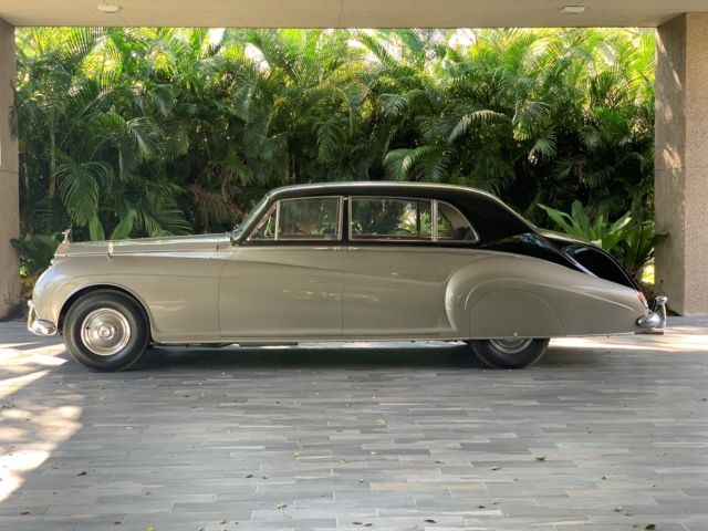 1961 Rolls-Royce Phantom - photo 2