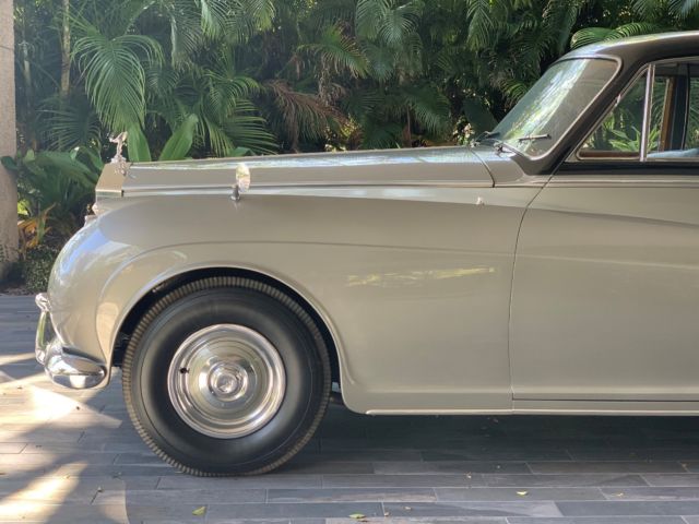1961 Rolls-Royce Phantom - photo 3