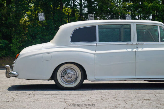1961 Rolls-Royce Phantom V Limousine - photo 11