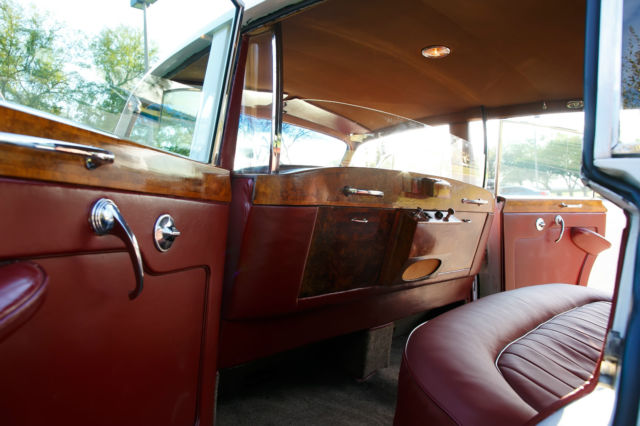 1961 Rolls-Royce SILVER CLOUD II - photo 9