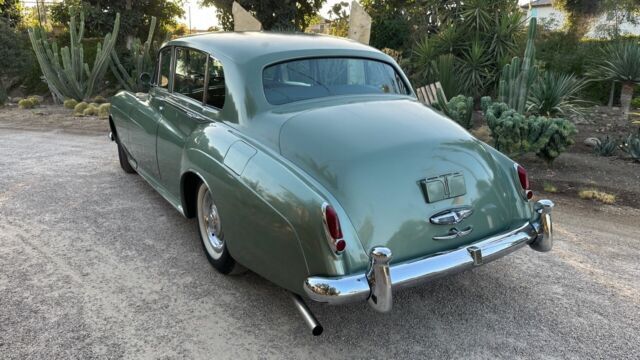 1961 Rolls-Royce Silver Cloud II Long-wheelbase Saloon - photo 5