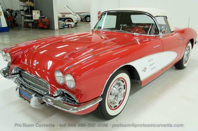1961 Chevrolet Corvette - photo 2