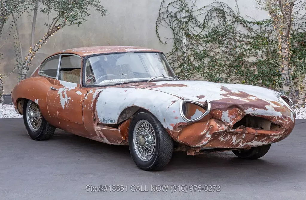 1961 Series I Fixed Head Coupe Right-Hand-Drive Used 1961 Jaguar XK Series I Fixed Head Coupe Right-Hand-Drive
