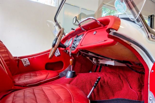 1961 Triumph TR3 - photo 3