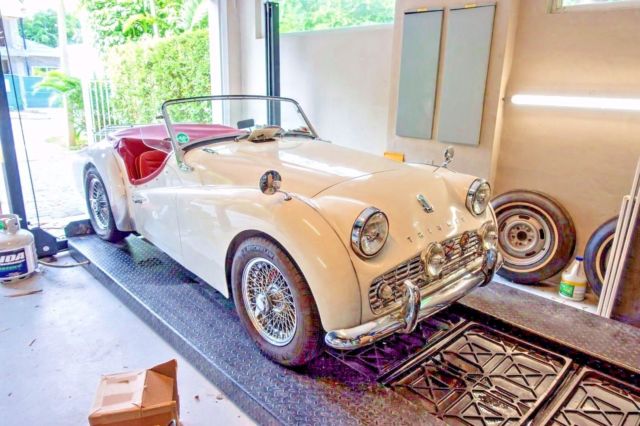 1961 Triumph TR3 - photo 5