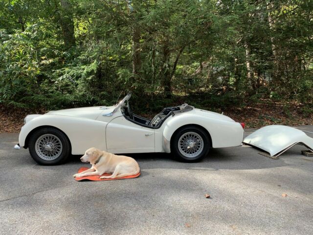 1961 Triumph TR3 convertible - photo 2