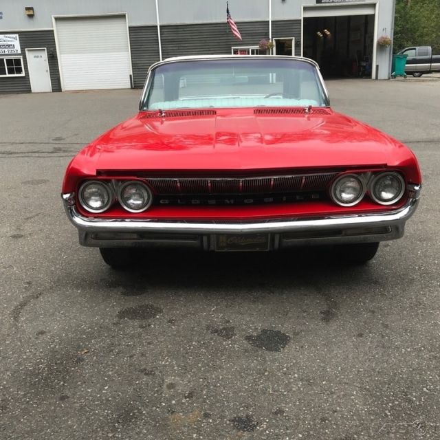 1961 Oldsmobile Ninety-Eight - photo 2