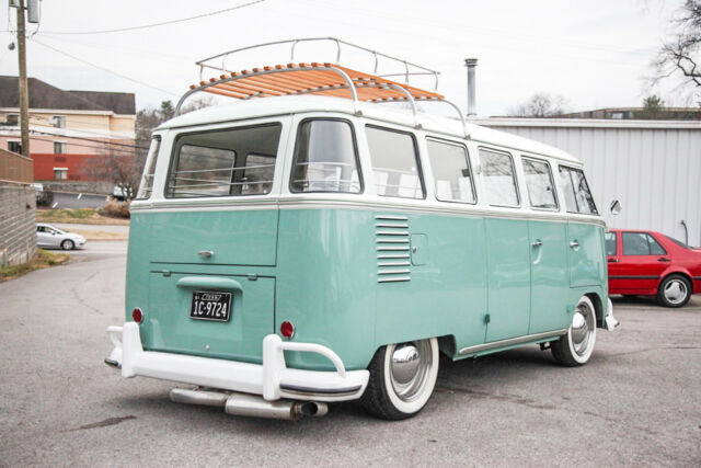 1961 Volkswagen Bus/Vanagon 15-Window Walkthrough Deluxe - photo 5