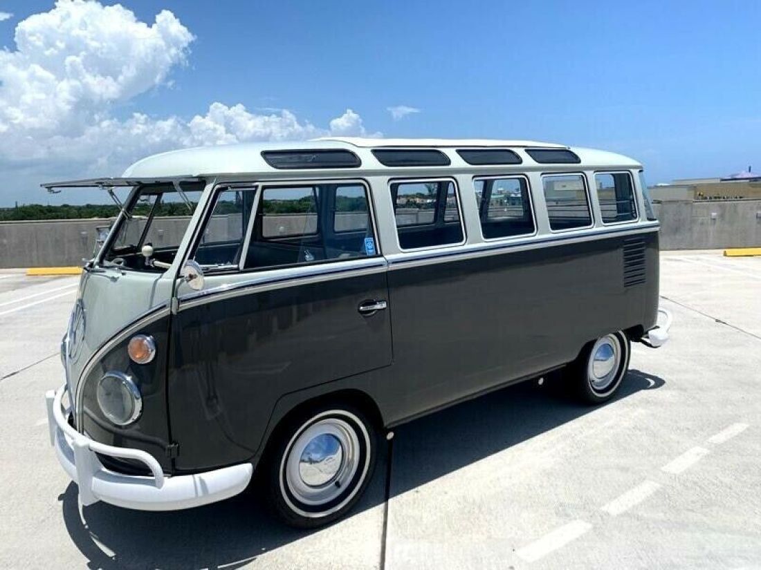 1961 Volkswagen Bus 1500 Miles Gray engine Manual 1961 Volkswagen Bus/Vanagon