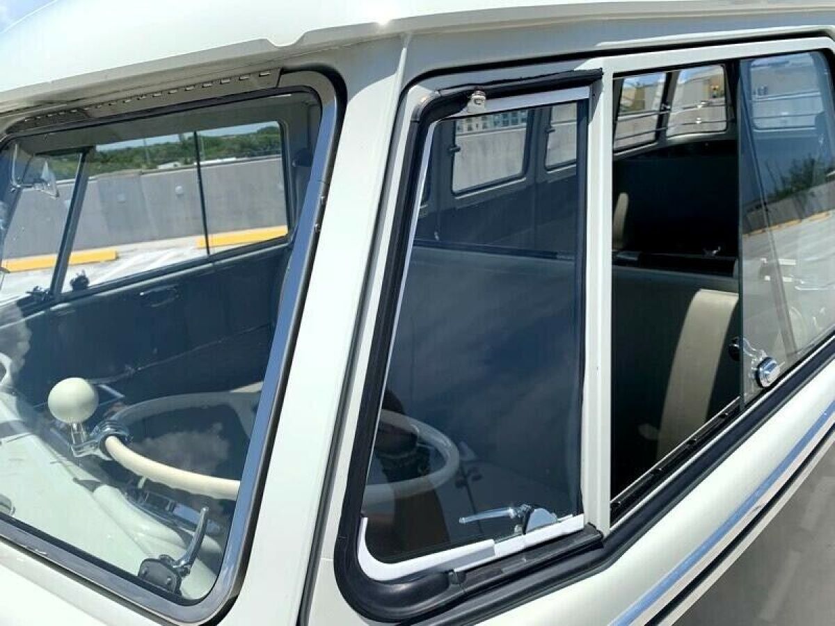 1961 Volkswagen Bus/Vanagon - photo 12