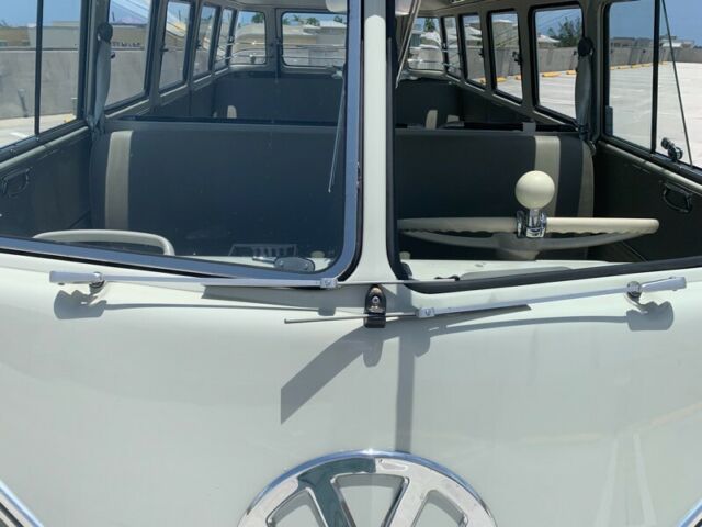 1961 Volkswagen Bus/Vanagon -- - photo 6