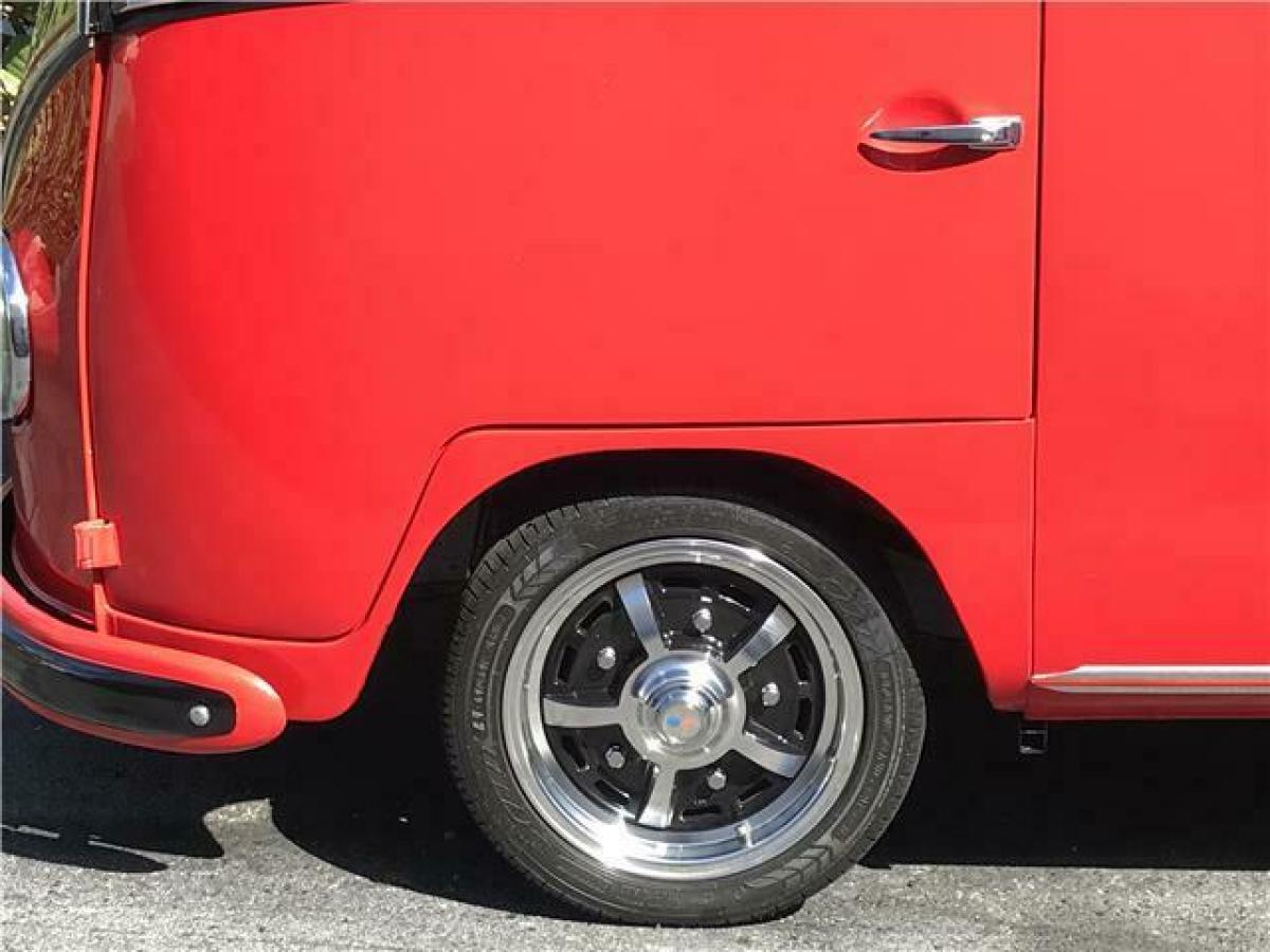 1961 Volkswagen Bus/Vanagon Deluxe - photo 6