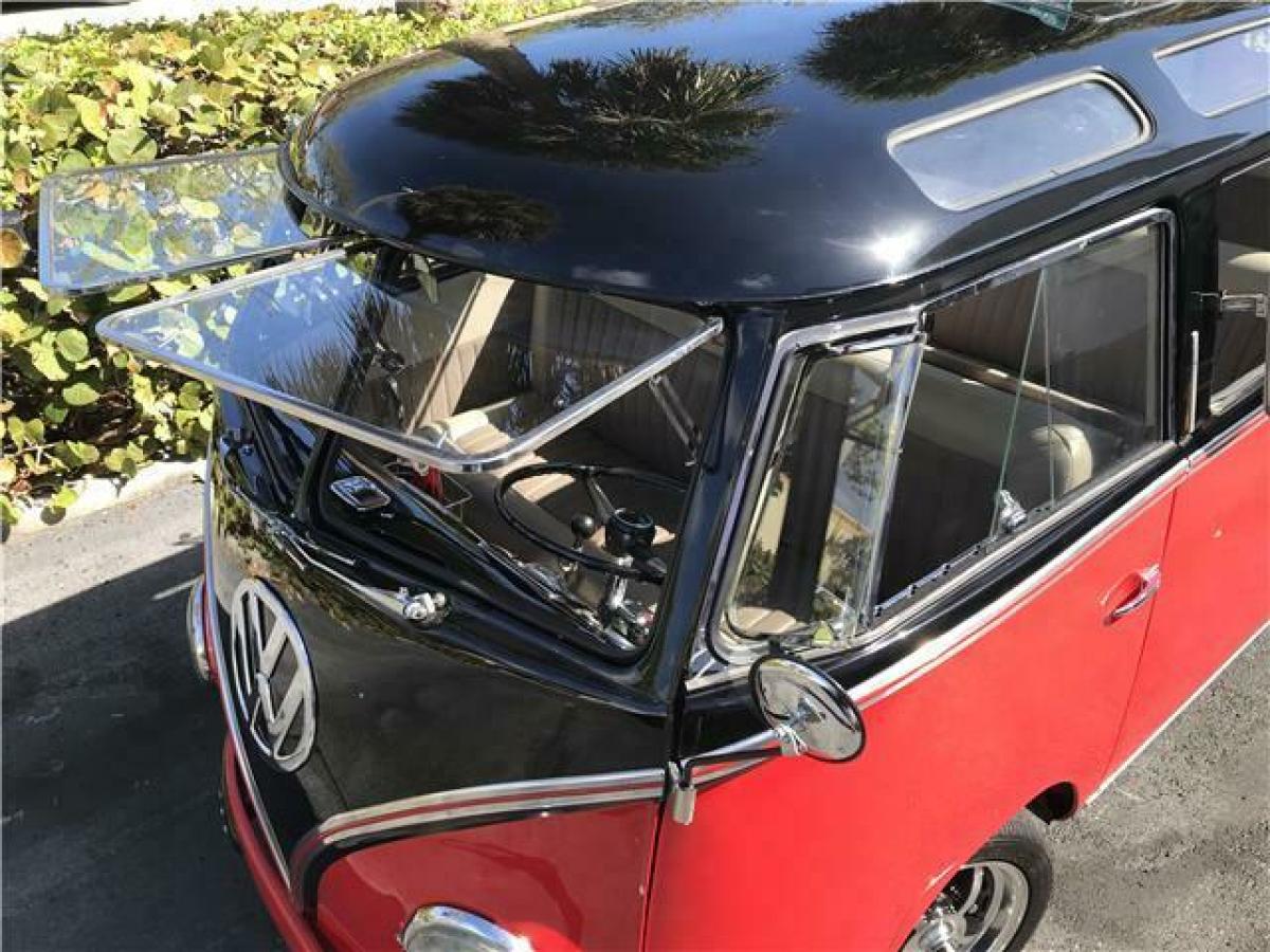 1961 Volkswagen Bus/Vanagon Deluxe - photo 2