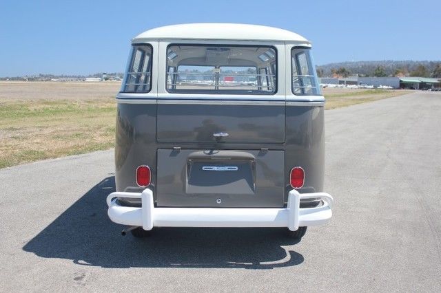 1961 Volkswagen Bus/Vanagon 23 Window - photo 7