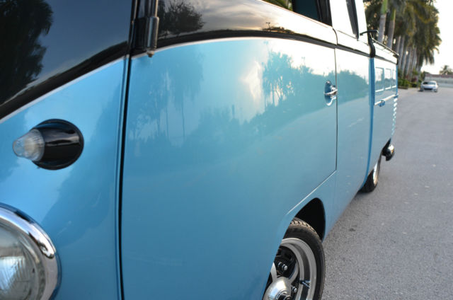 1961 Volkswagen Bus/Vanagon Double Cab SHOW CAR! SEE VIDEO - photo 12
