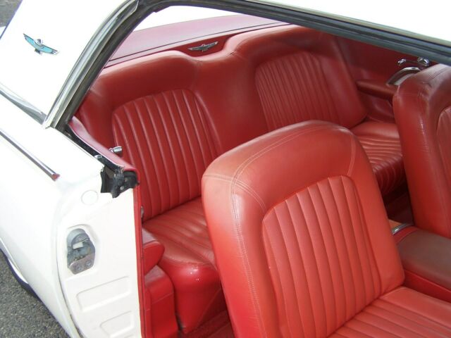 1961 Ford Thunderbird - photo 3