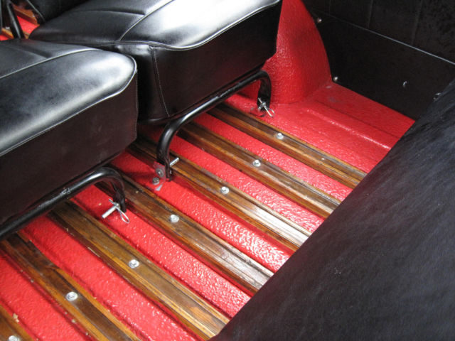 1961 Willys Wagon - photo 12
