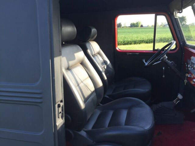1961 Willys - photo 13