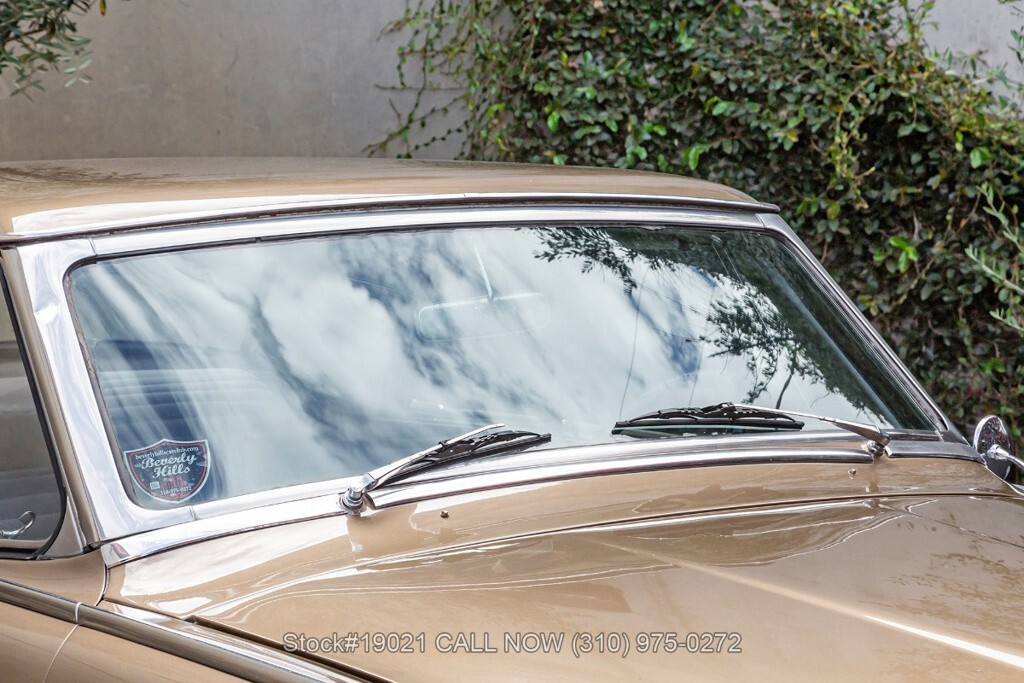 1962 Studebaker Gran Turismo Hawk 4-Speed - photo 9