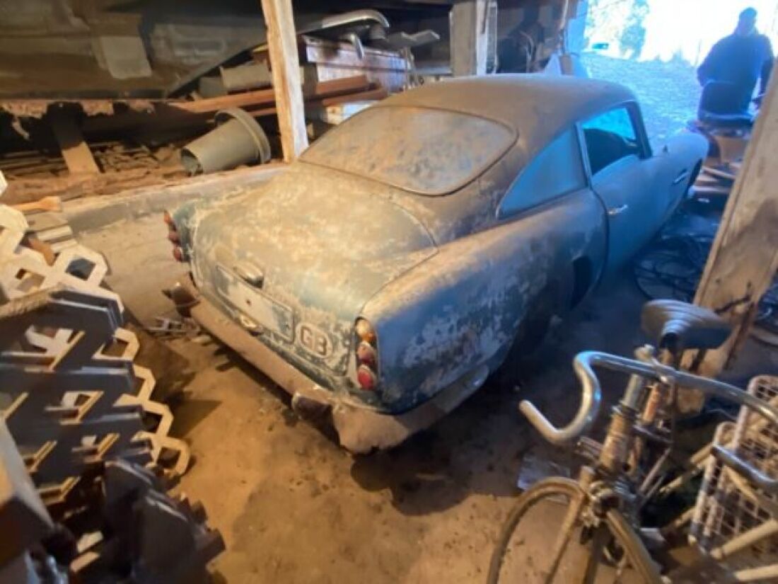 1962 Aston Martin DB4 - photo 8