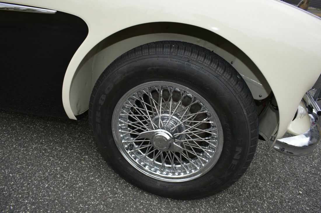 1962 Austin Healey 3000 MK2 BN7 Two Seater - photo 10