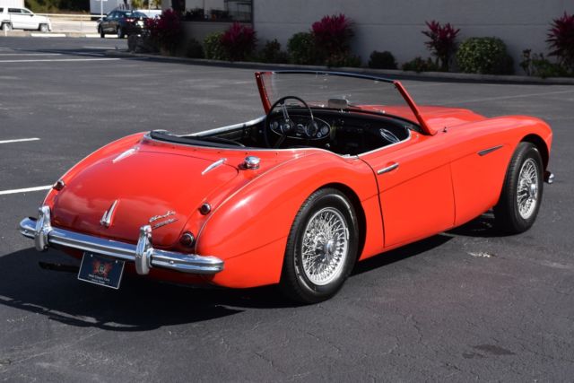 1962 Austin Healey 3000 MKII - 4-Speed - Real Wire Wheels - Rotisserie Res - photo 4