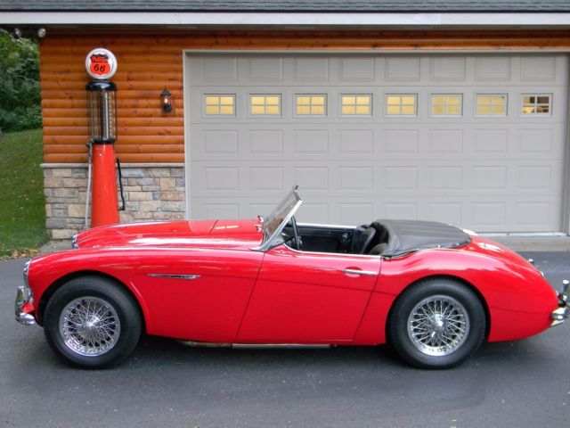 1962 Austin Healey 3000 MKII BT7**26,000 DOCUMENTED MILES**Triple Carb 1962 Austin Healey 3000 Triple Carb