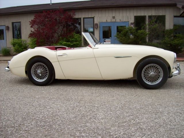 1962 Austin Healey 3000 2 DOOR - photo 3