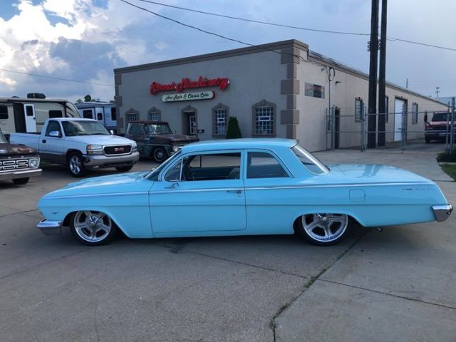 1962 Bel Air Clean, Airride 4 wheel disc brakes air ride airbag bagged 1962 Chevrolet Bel Air/150/210 Bel Air