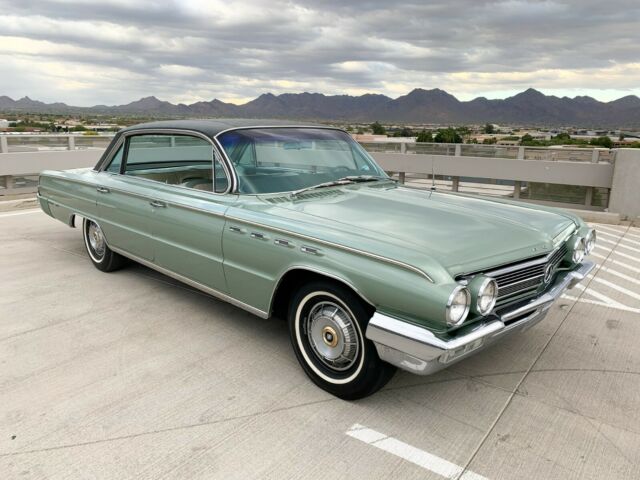 1962 Buick Electra 225 Riviera Sedan - photo 10