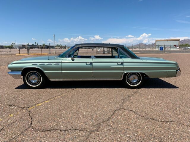 1962 Buick Electra 225 Riviera Sedan - photo 3