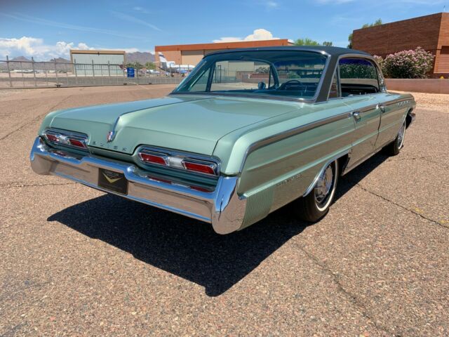 1962 Buick Electra 225 Riviera Sedan - photo 4