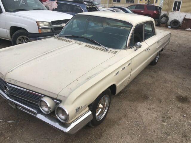 1962 BUICK LESABRE FOUR DOOR NAILHEAD VI POST 1962 Buick LeSabre