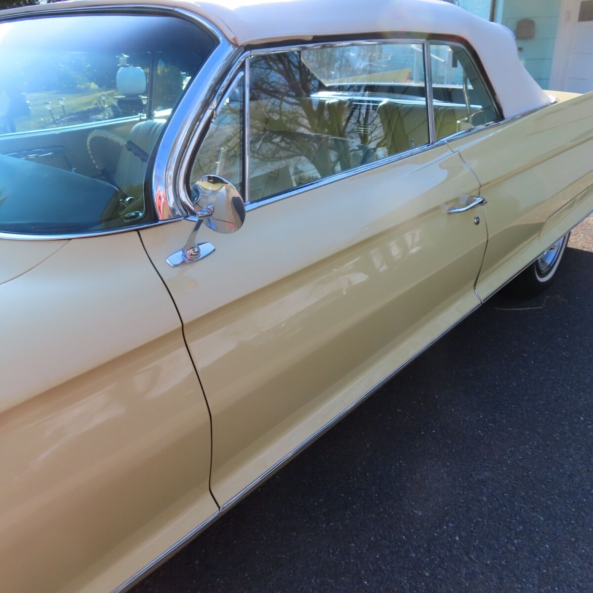 1962 Cadillac Series 62 Convertible - photo 13