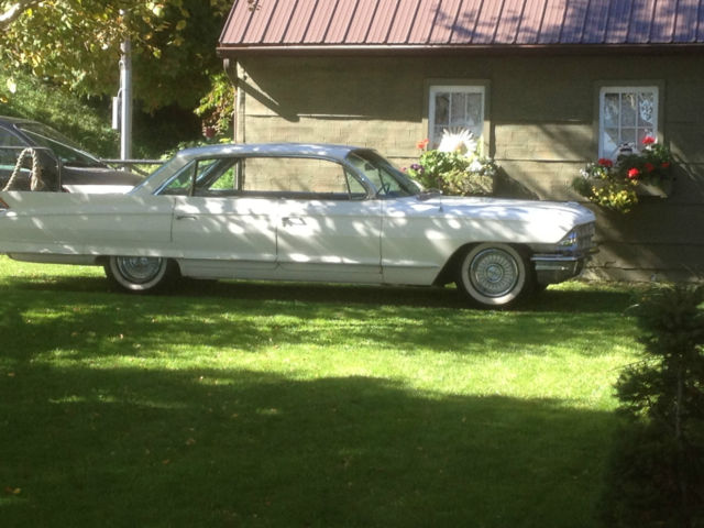 1962 Cadillac DeVille Base Sedan 4-Door 6.4L 1962 Cadillac DeVille