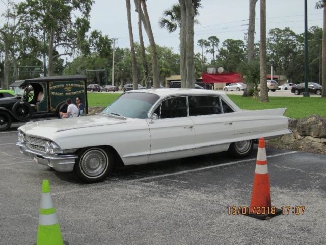 1962 Cadillac DeVille 6 WINDOW SEDA - photo 2