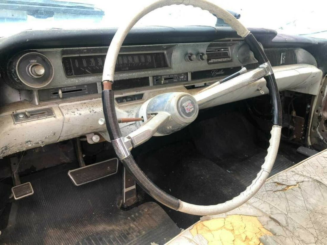 1962 Cadillac DeVille Sedan Series 62 - photo 13