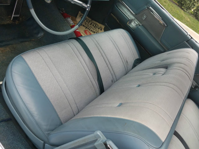1962 Cadillac DeVille Series 62 - 4 Door Hard Top - 6 Window All Power - photo 9