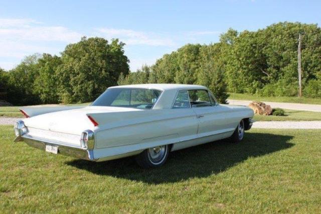 1962 Cadillac DeVille Sport Coupe - photo 2