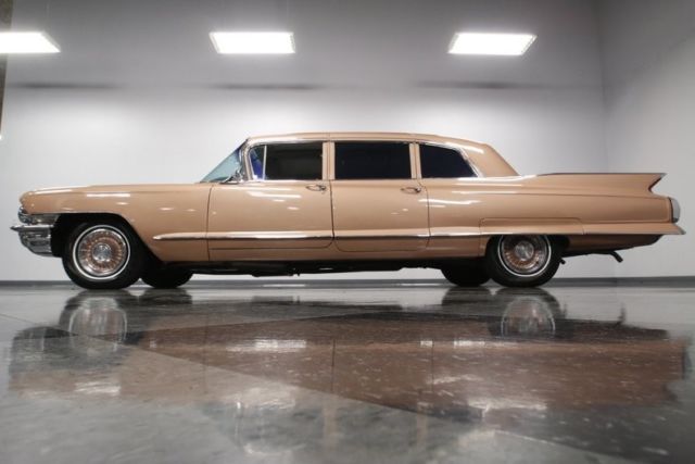 1962 Cadillac Fleetwood 75 Sedan - photo 11