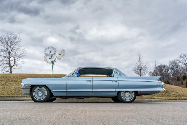 1962 Cadillac DeVille Sedan - photo 3