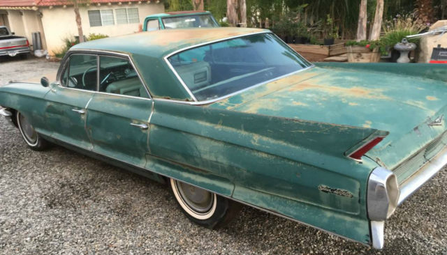 1962 Cadillac DeVille Sedan - photo 2