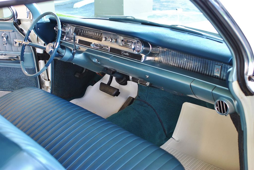 1962 Cadillac Series 62 2-Owner Super Clean Very Original Cadillac 390 A/C - photo 8