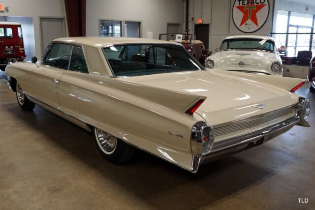 1962 Cadillac Series 62 Coupe DeVille -- - photo 8