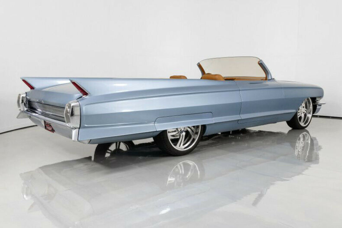 1962 Cadillac Series 62 Custom Roadster - photo 10