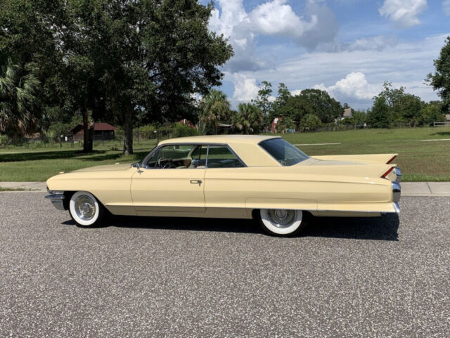 1962 Cadillac Series 62 sold NEW at St. Clair Motor Co San Jose, California - photo 4