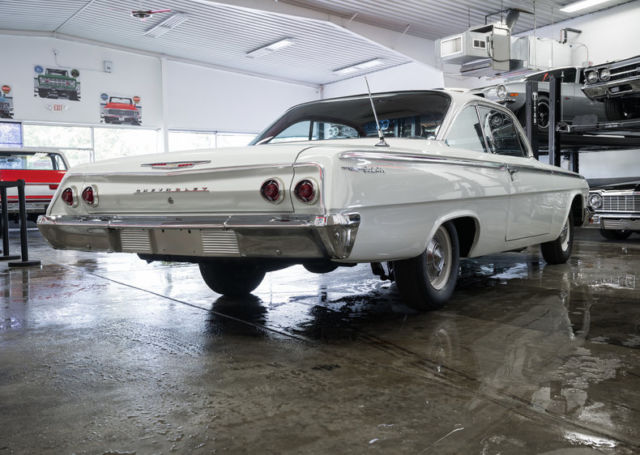 1962 Chevrolet Bel Air/150/210 409/4-Speed - photo 12